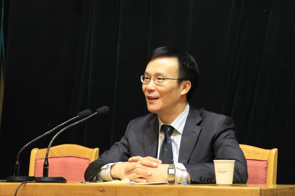 省律师协会王凡会长亲自授课实习律师培训班现场